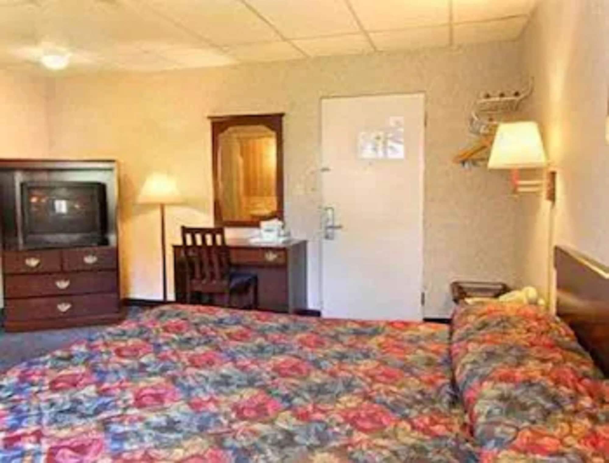 Travelodge By Wyndham Cleveland Lakewood Zimmer foto